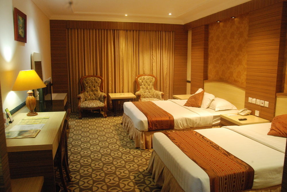 Formosa Hotel Batam Екстериор снимка