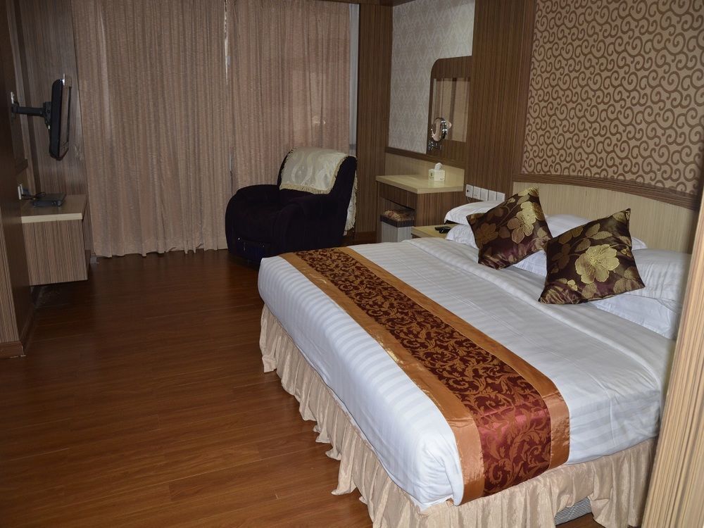 Formosa Hotel Batam Екстериор снимка