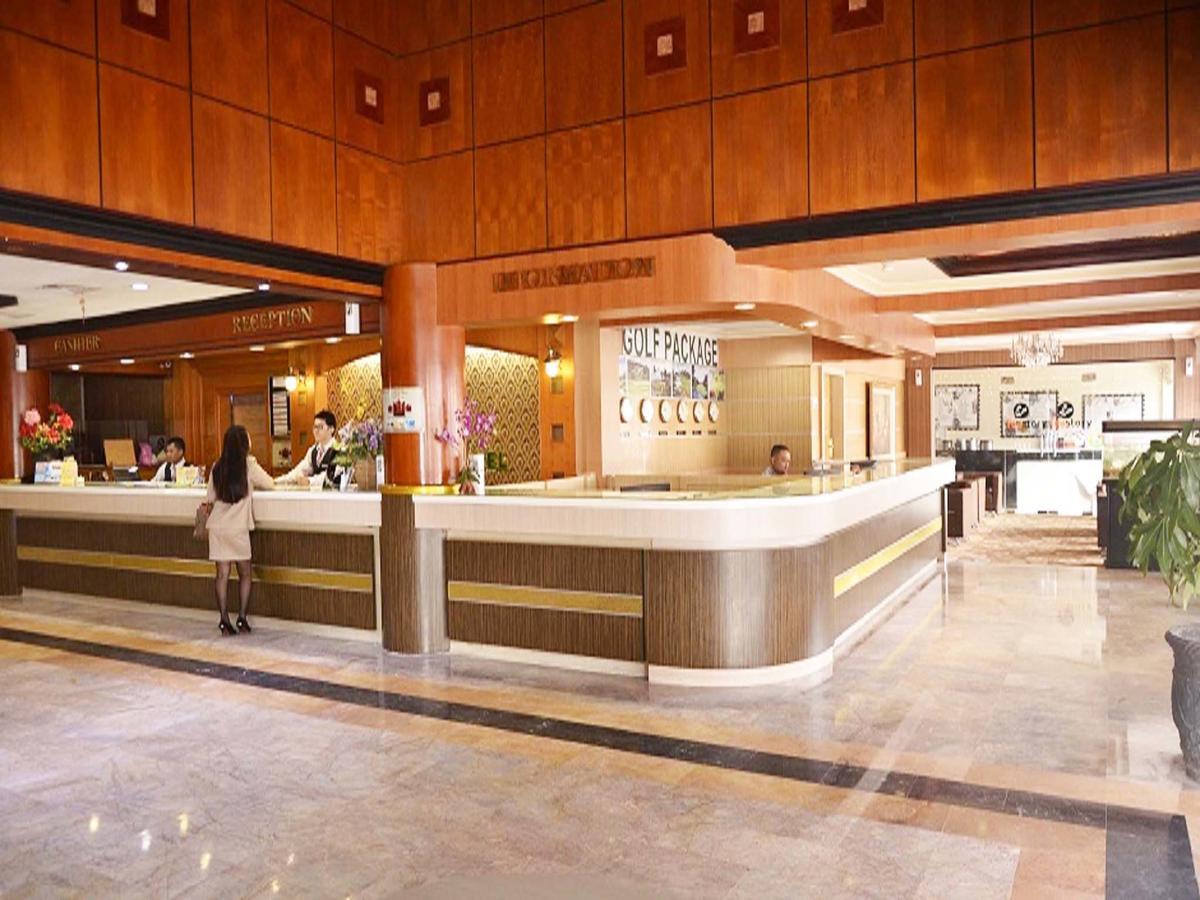 Formosa Hotel Batam Екстериор снимка