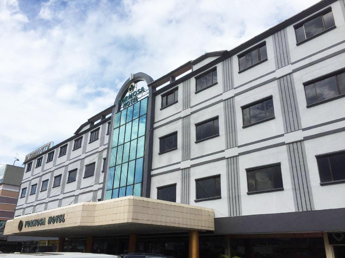 Formosa Hotel Batam Екстериор снимка
